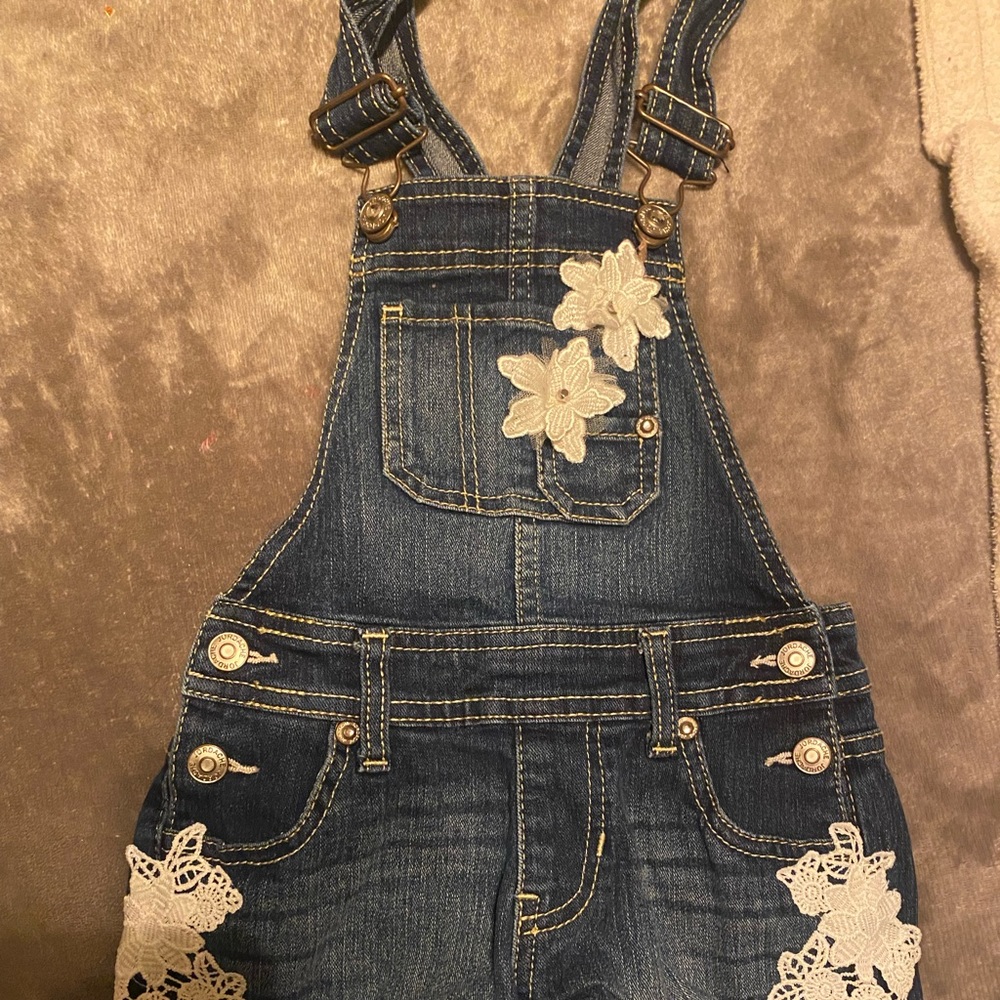 Cute babygirl coverall size 4/5